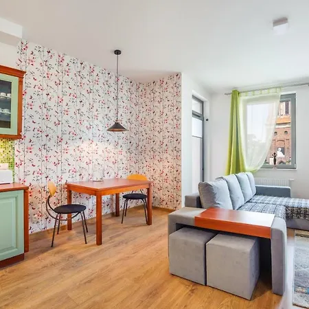 Garden Gates, Sun & Snow * Gdańsk