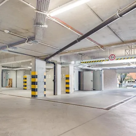 Garden Gates, Sun & Snow * Gdańsk