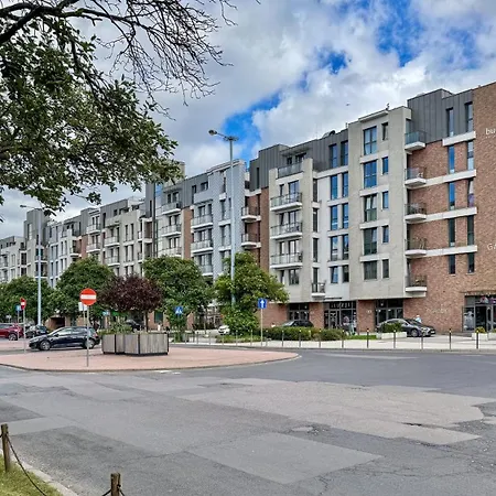Garden Gates, Sun & Snow * Gdańsk