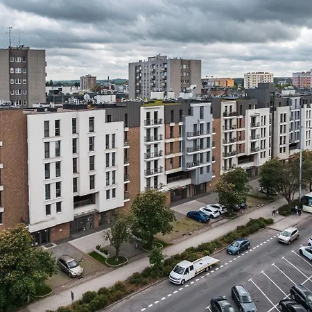 Garden Gates, Sun & Snow 公寓