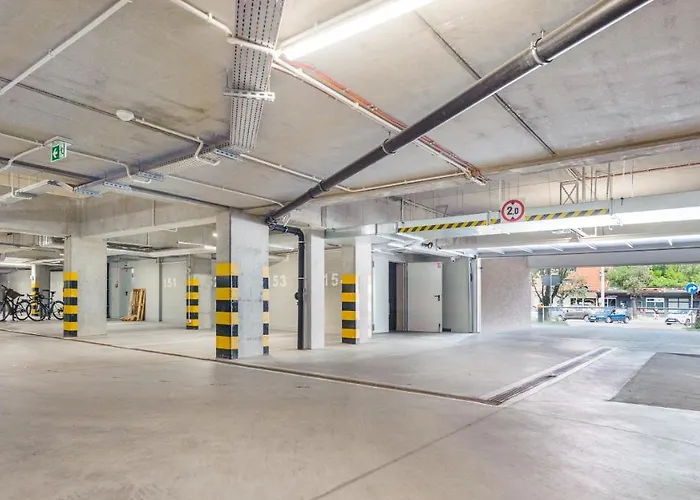 Garden Gates, Sun & Snow * Gdaňsk