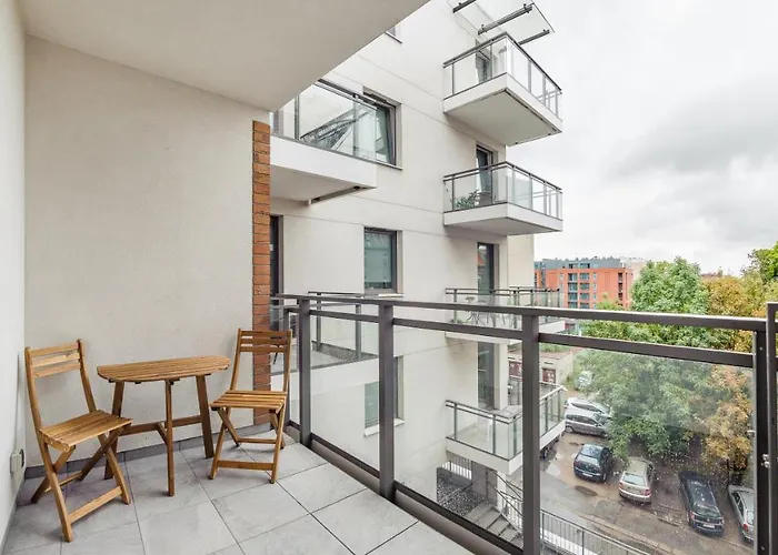 Garden Gates, Sun & Snow Gdańsk