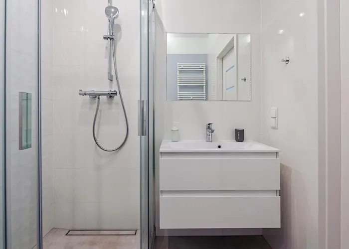 Garden Gates, Sun & Snow Gdańsk