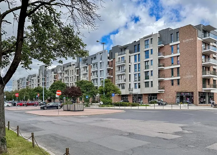 Garden Gates, Sun & Snow * Gdaňsk